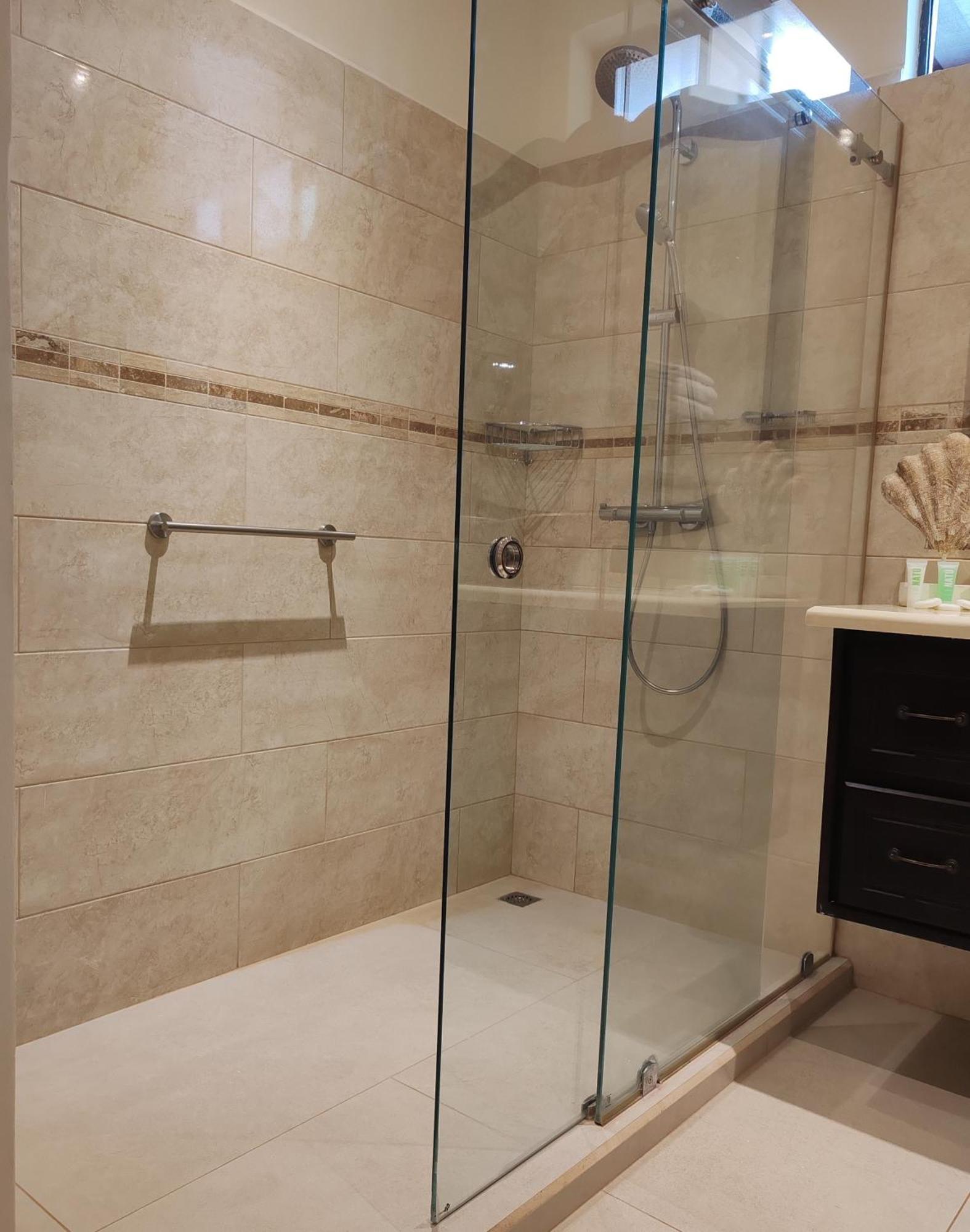 Marenaz Oceanfront Resort إستريلوس إيسته المظهر الخارجي الصورة